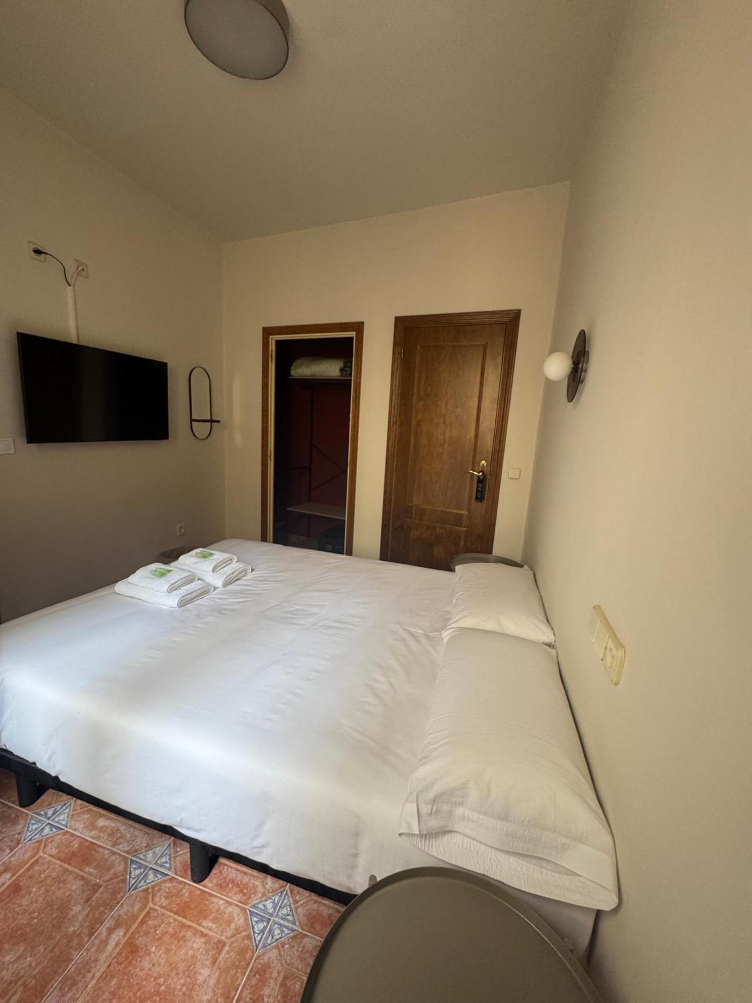 Bedmates Centro
