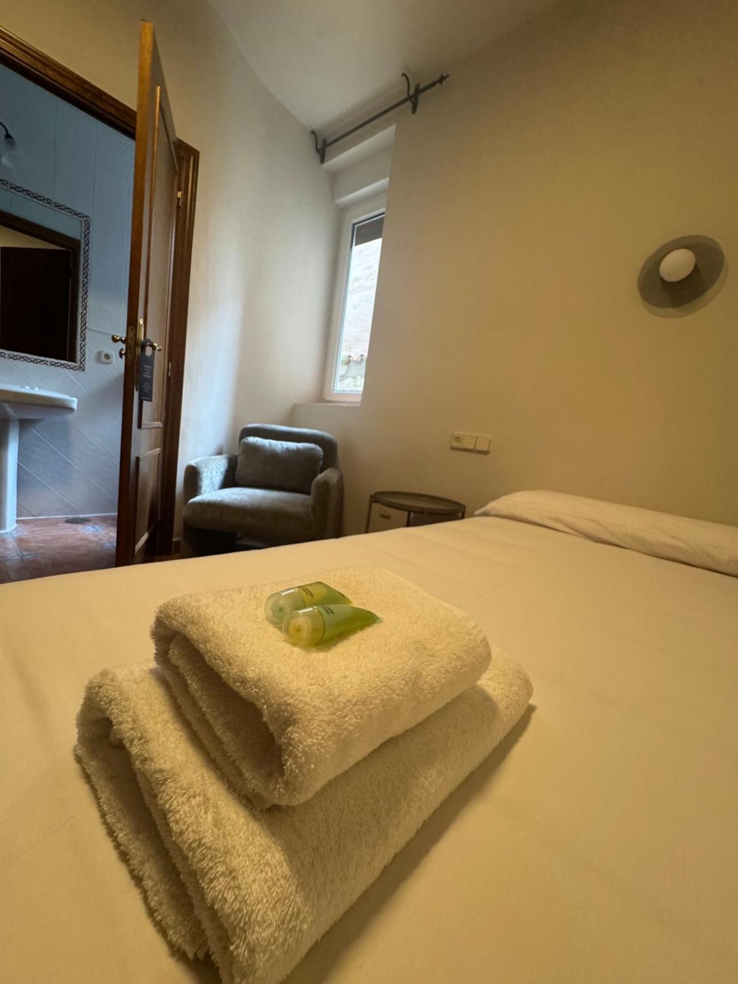 Bedmates Centro Hotel Ávila