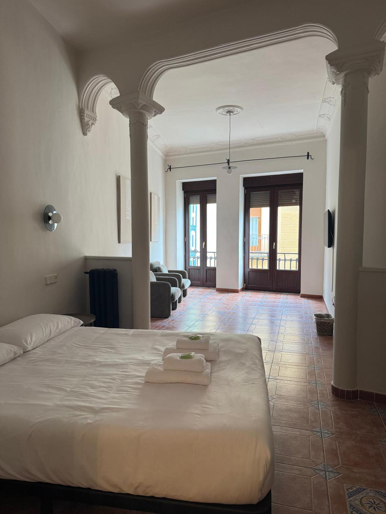 Bedmates Centro Hotel 2*